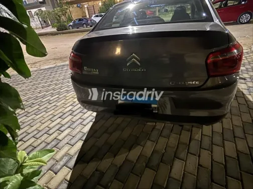 Citroën C Elysee 2021 Dark Gray Automatic Used for Sale in Cairo - 6