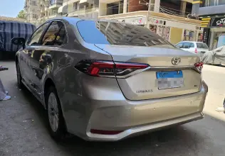 تويوتا كورولا 2023 ذهبي CVT مستعملة للبيع في القاهرة الكبرى ( القاهرة - الجيزة)