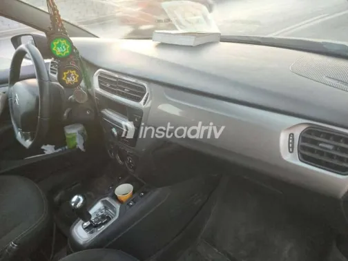Citroën C Elysee 2015 Silver Automatic Used for Sale in Giza - 2
