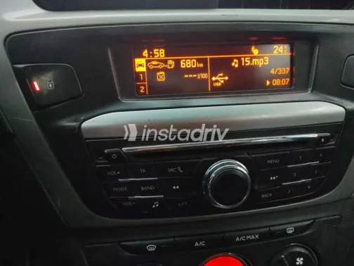 Citroën C Elysee 2015 Silver Automatic Used for Sale in Giza - 5
