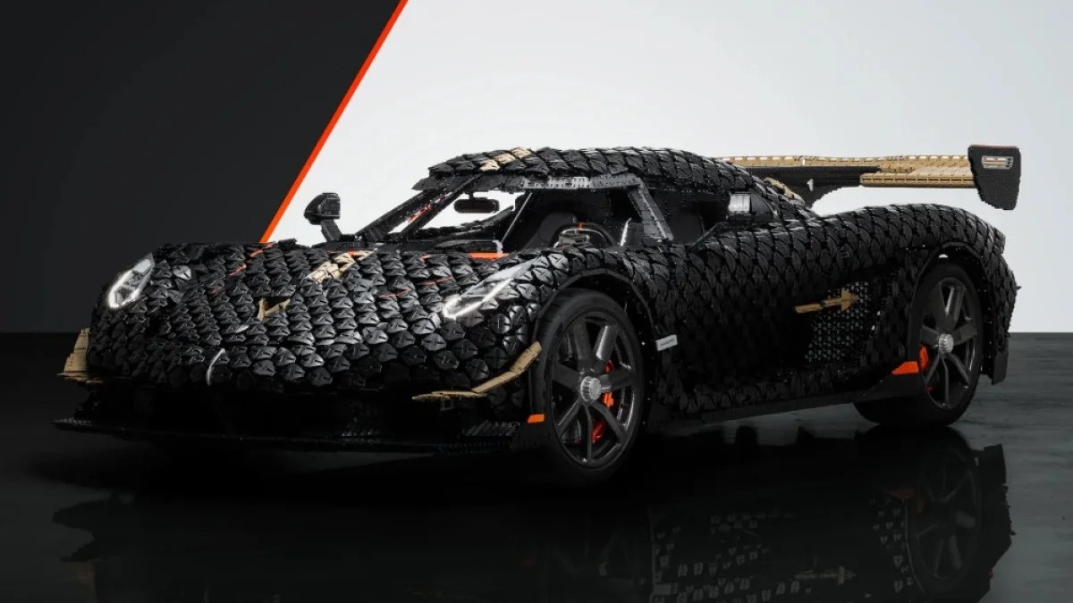 327,000 Lego Pieces at 111 km/h: A Hypercar Enters the Record Books