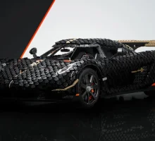 327,000 Lego Pieces at 111 km/h: A Hypercar Enters the Record Books
