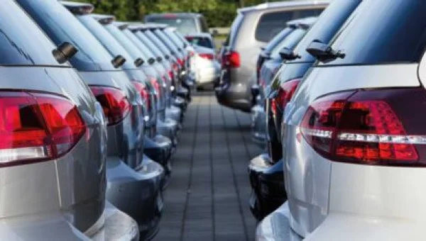Expert: Car Prices Need 5 Months to Drop After Dollar Decline