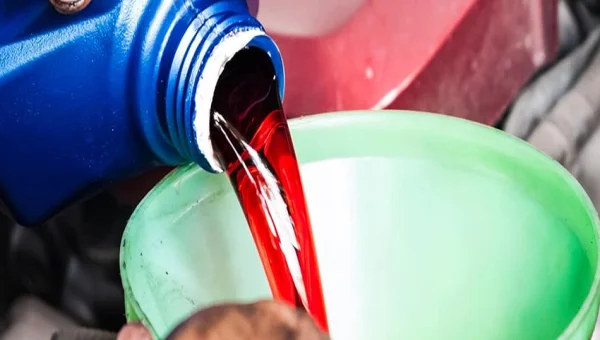 Transmission Oil Failure: 5 Warning Signs You Should Never Ignore