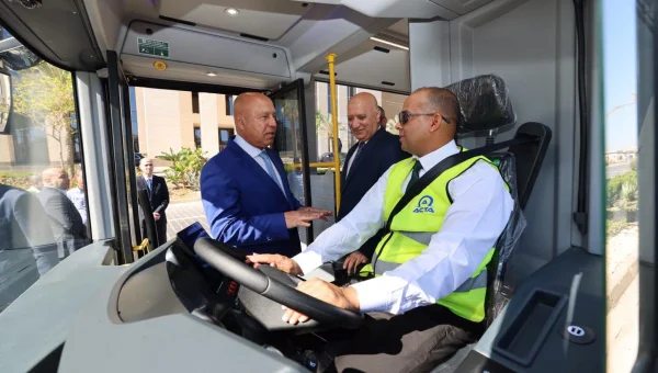 Egyptian-Made Smart Electric Buses Hit the Roads in New Administrative Capital