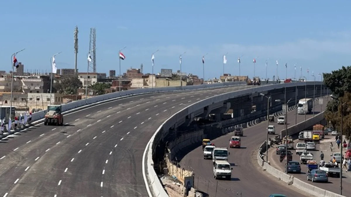 Heavy Traffic Jam in Cairo and Giza This Morning: Abbasia, Salah Salem, and October City Most Affected