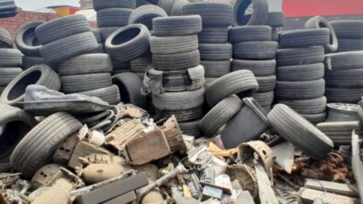 Car Manufacturing Robots and Stale Spare Parts in General Intelligence Auction