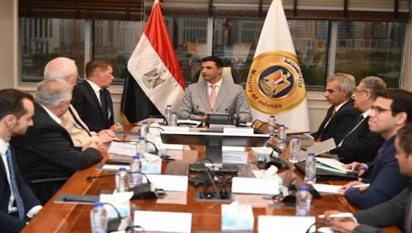 Mercedes-Benz Explores Doubling Investments in Egypt as Government Offers New Incentives