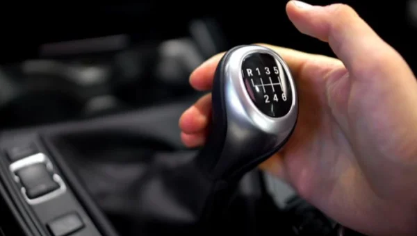 5 Warning Signs Your Car's Transmission May Be Failing and the One Step That Can Save You From Costly Repairs