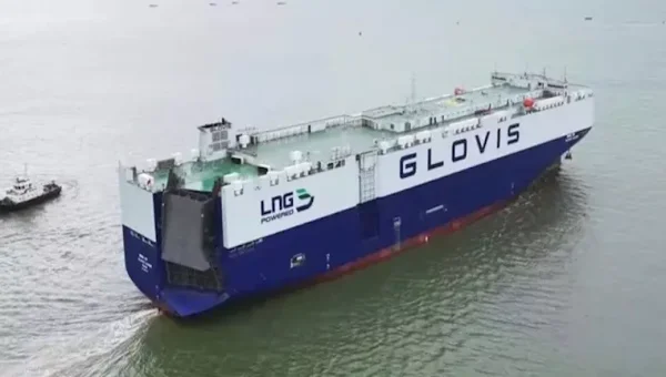 China Amazes Again: World's Largest Floating Car Park Revealed, Holding Nearly 11,000 Vehicles