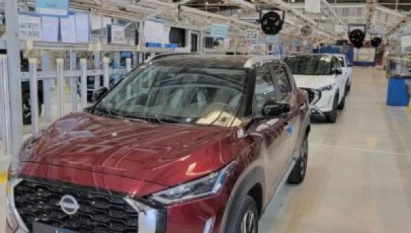 Egypt's President El-Sisi Calls for Localizing Auto Industry in High-Level Meeting
