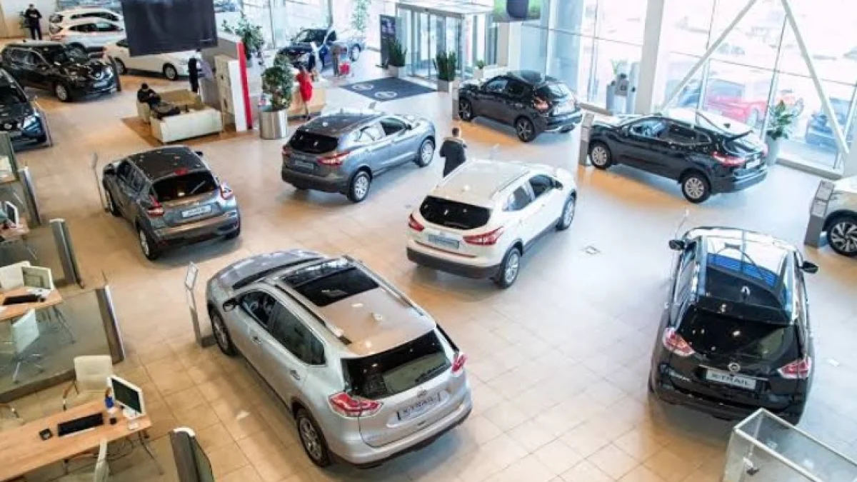 Distributors Pressure Car Agents to Cut Prices Amid Fierce Competition
