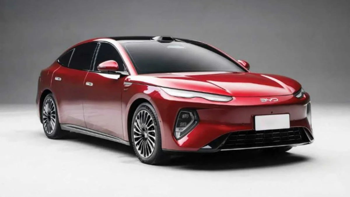 Electric Cars Capture 7% of New Passenger Car Registrations in June