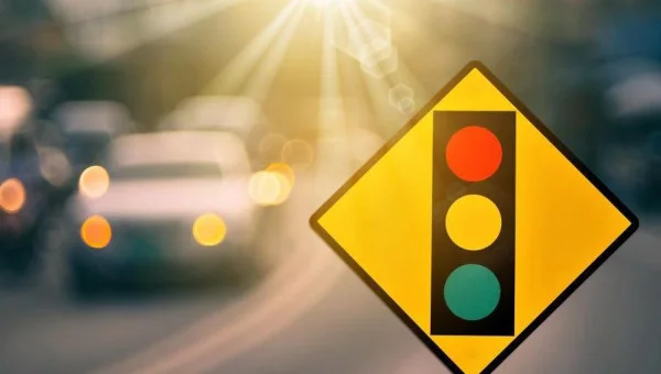 How Traffic Sign Recognition Reads Road Signs in Seconds to Improve Driving Safety