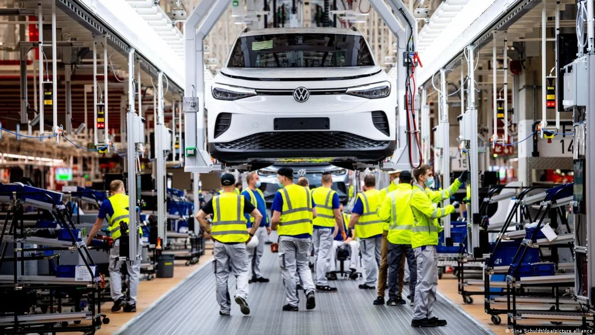 Volkswagen Announces Largest Restructuring in Its History: Job Cuts and Plant Closures