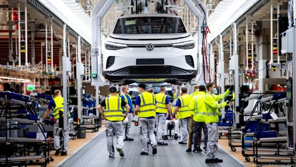Volkswagen Announces Largest Restructuring in Its History: Job Cuts and Plant Closures