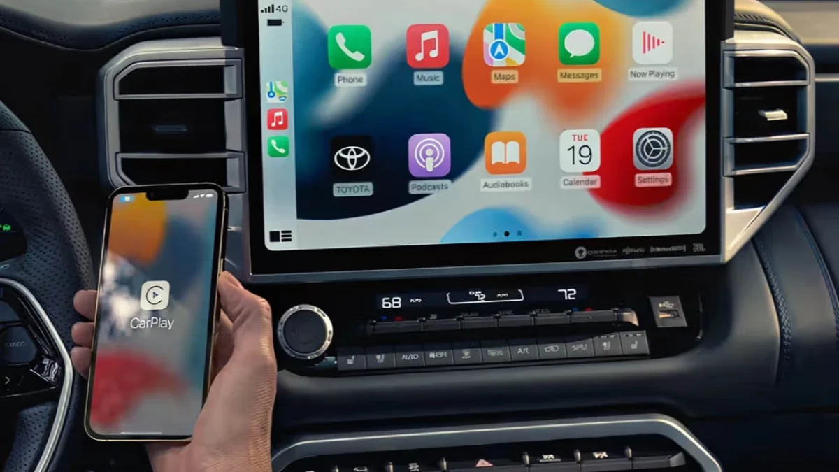 Your Car Screen Becomes a Streaming Platform: Apple's New CarPlay Video Feature Has a Key Condition