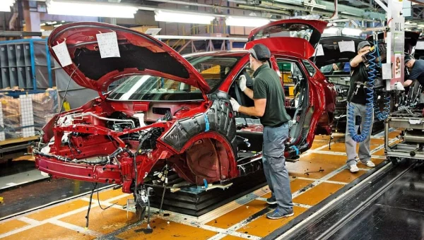 India Quietly Prepares to Challenge China in European Car Market by 2030