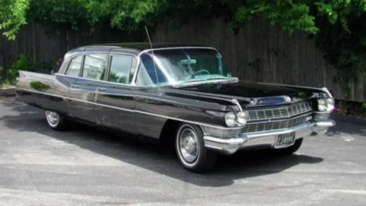 Historic Cadillac from Abdel Nasser's Presidential Convoy Narrowly Escapes Dismantling in Alexandria