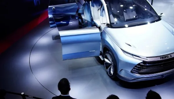 BYD Takes on Japan with Affordable Electric ‚Racco‘ Kei Car