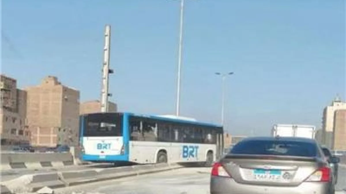 الأتوبيس الترددي يكشف تفاصيل حادث الخصوص.. انحراف لإنقاذ أسرة ولا إصابات