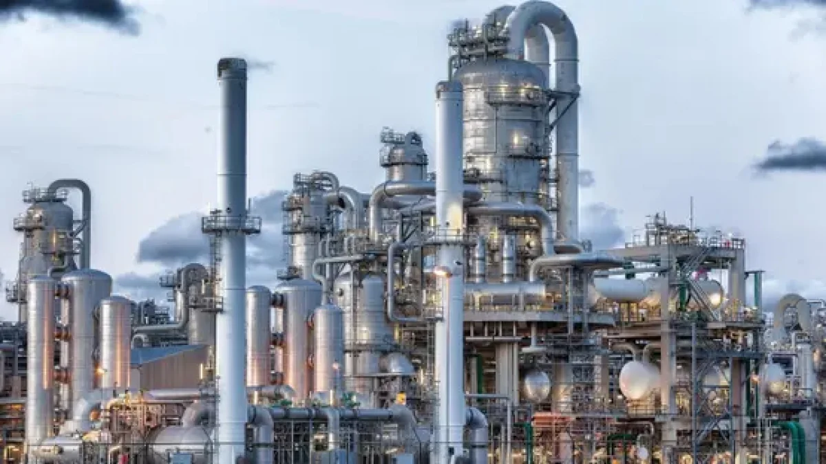 From Fuel Oil to 95 Octane: How Technology Shapes Fuel Quality in Your Car