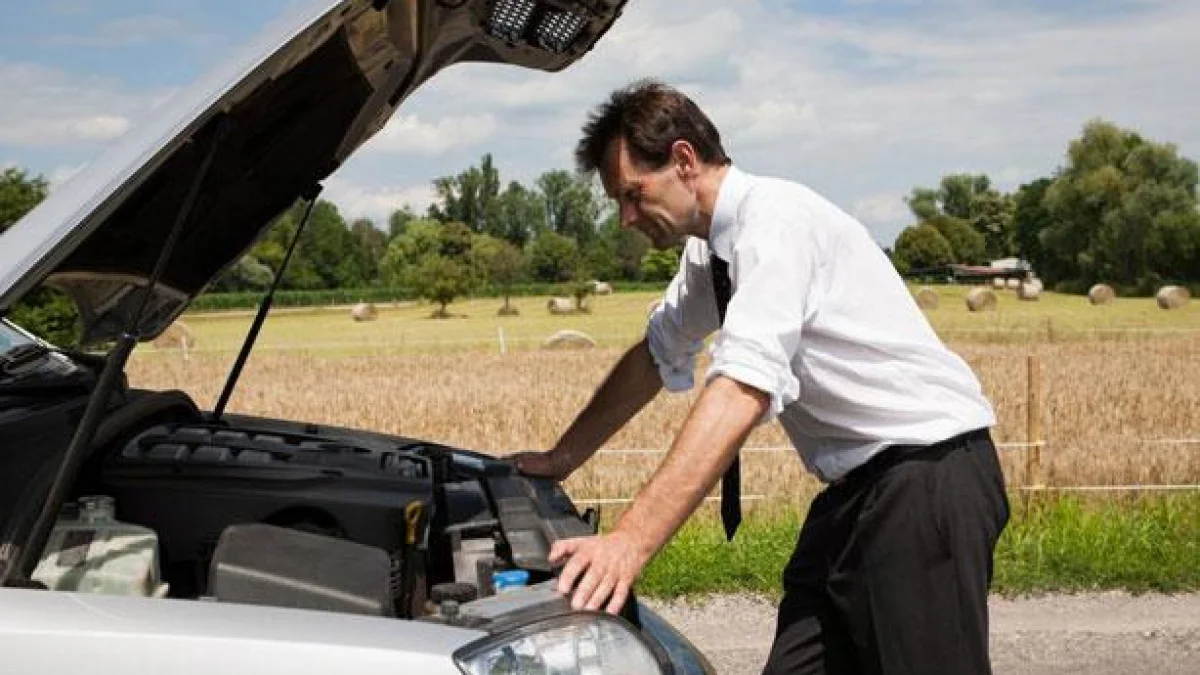 The Rapid Clicking Sound from Your Turn Signal Is a Warning You Should Never Ignore