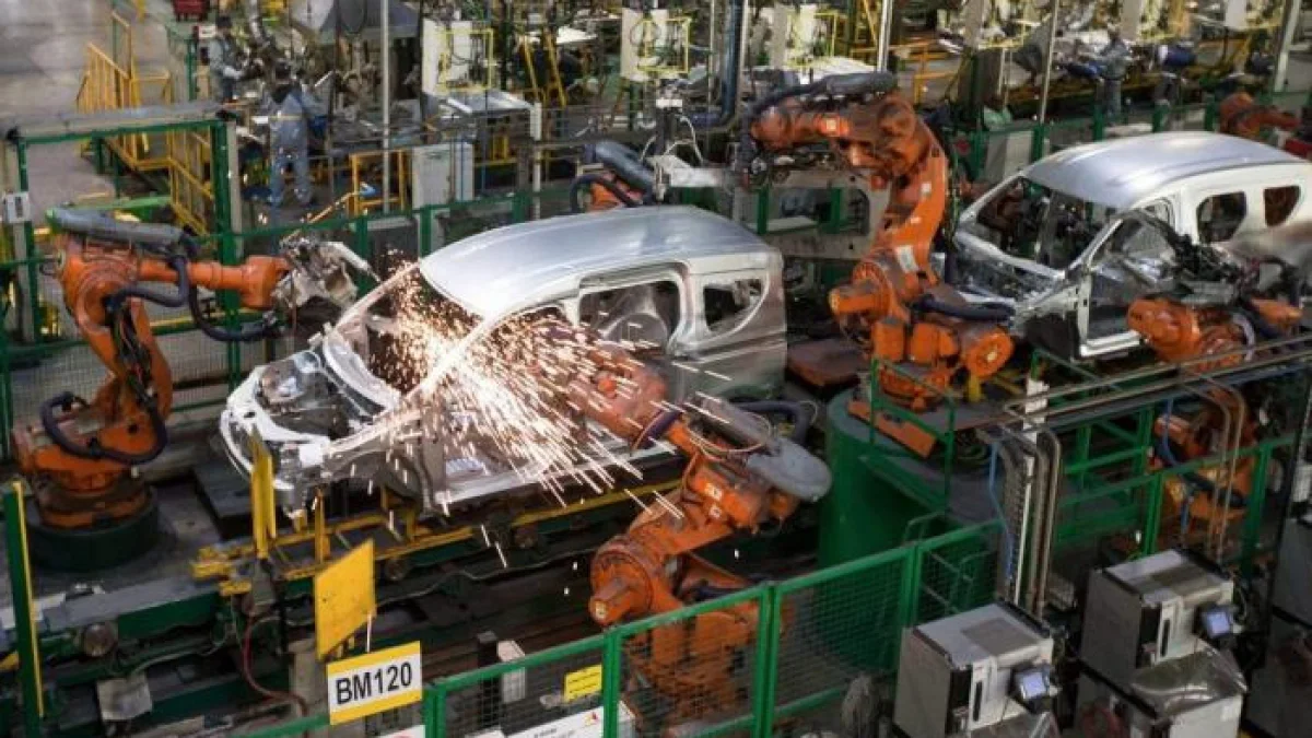 The 'World's Factory' Under Pressure: New Destinations Lure Production Lines Away from China
