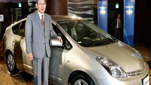 Hiroshi Okuda, the man who bet on hybrids before EVs, dies at 93