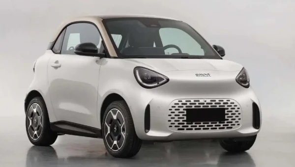 Smart Brings Back the Iconic Fortwo as an All-Electric City Car with 300 km Range