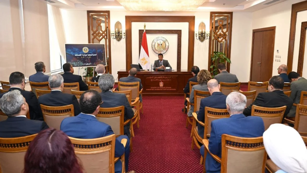 Minister of Industry Asks Diplomatic Missions to Promote EV Manufacturing in Egypt