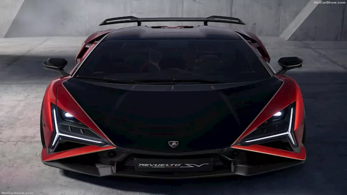 Lamborghini Revuelto SV Hybrid Hits Egypt at EGP 37 Million — The Most Powerful Model Ever