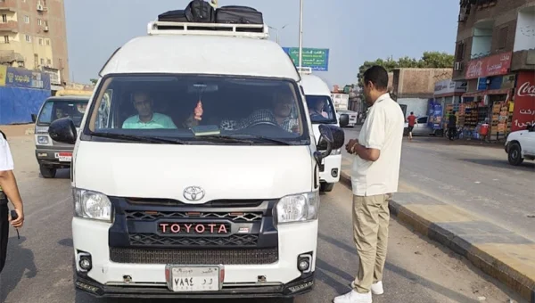Giza Governorate Issues 1,672 Minibus Violations and Supports Badrashin with 20 New Licenses
