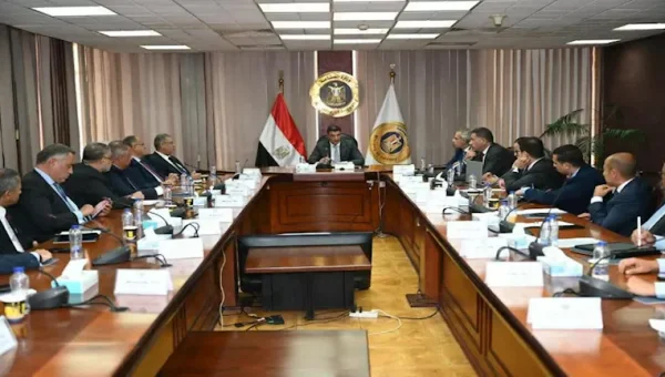 Egypt's Industry Minister Tackles Auto Parts Sector and Export Growth