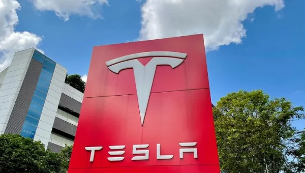 Tesla Integrates ByteDance's 'Doubao' AI Assistant Into Its Cars in China