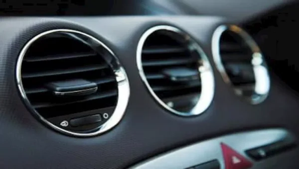 Freon Gas Leak in Car AC: Warning Signs and Essential Protection Methods