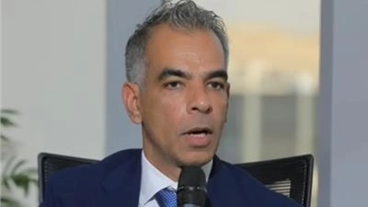 لماذا تراهن الدولة على صناعة السيارات؟ مساعد وزير الصناعة يكشف خطة التوطين