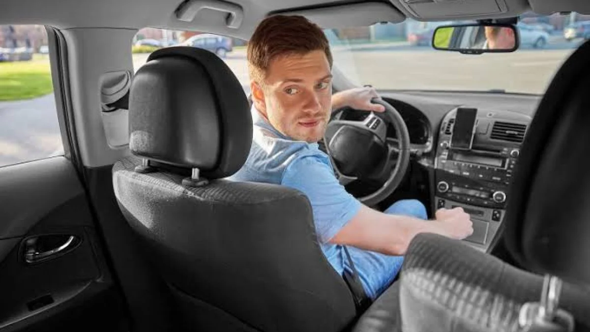 AI Solves Women's Hardest Driving Dilemma: Confident Parking Made Possible