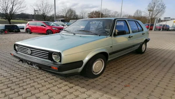 Back to the 80s: How Cars Ruled Egypt's Streets in That Era