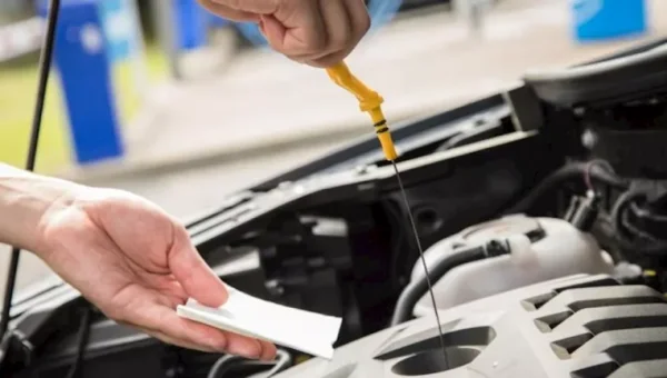 Engine Oil Check: 6 Common Mistakes Ruining Your Dipstick Reading
