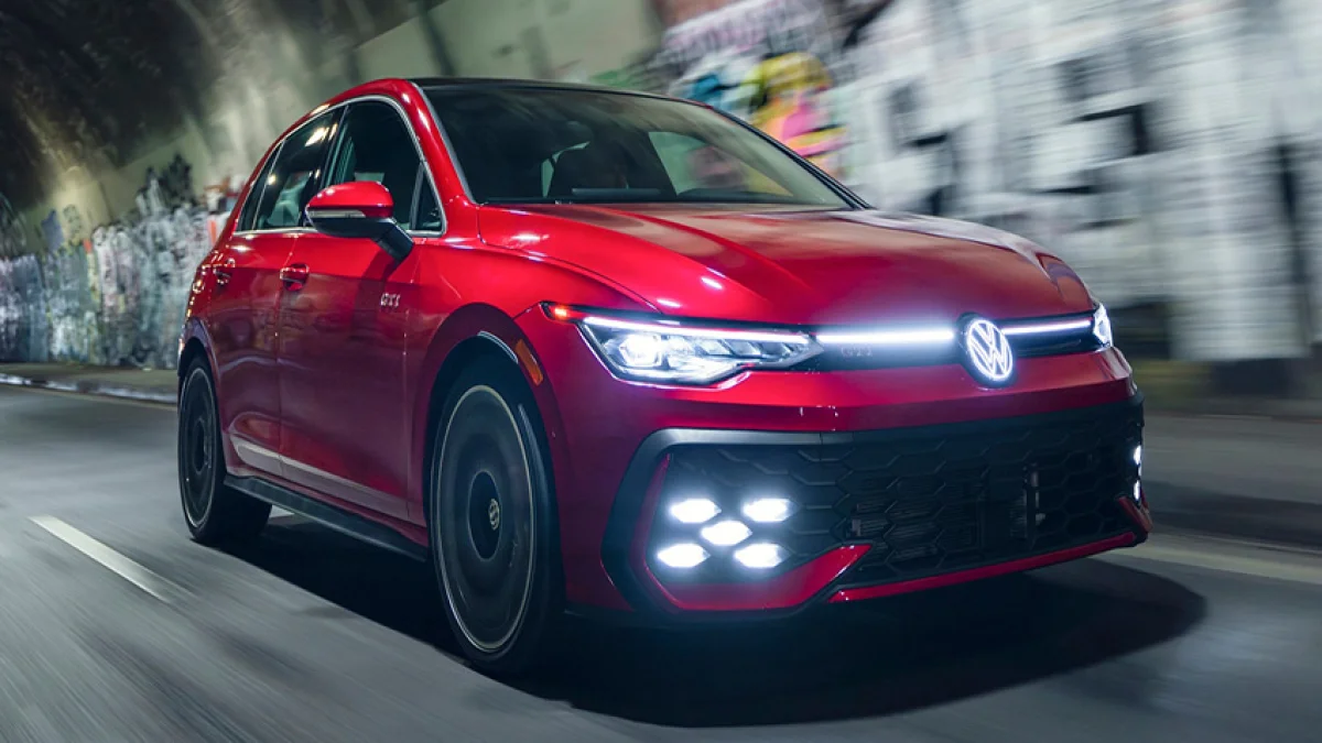 فولكس فاجن تكشف عن ID.3 GTI الكهربائية بقوة 326 حصانًا قبل عرضها في معرض باريس