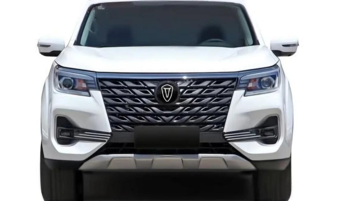 Nissan Expands U.S. Production and Launches New Rogue Hybrid to Boost Sales