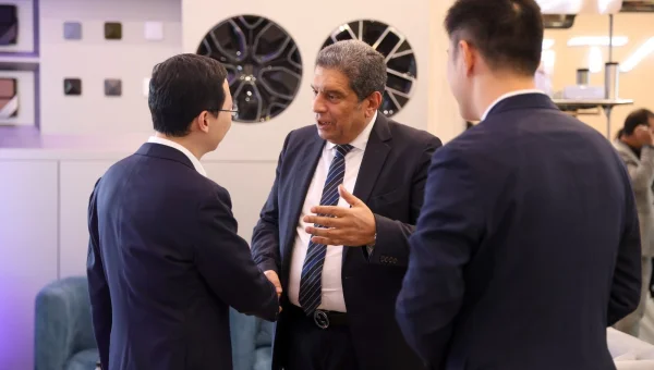 AVATR Global CEO Visits Egypt, Hands Over AVATR 11, 12 and 07 Models