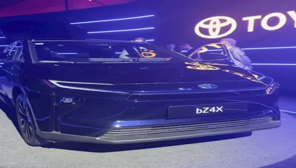 تويوتا bZ4X تصل مصر بمدى 567 كم وأداء يصل إلى 343 حصانًا