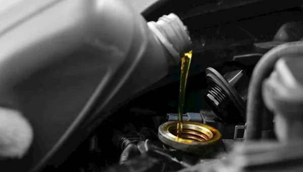 Before Changing Engine Oil: Key Steps to Pick the Right Type for Your Car