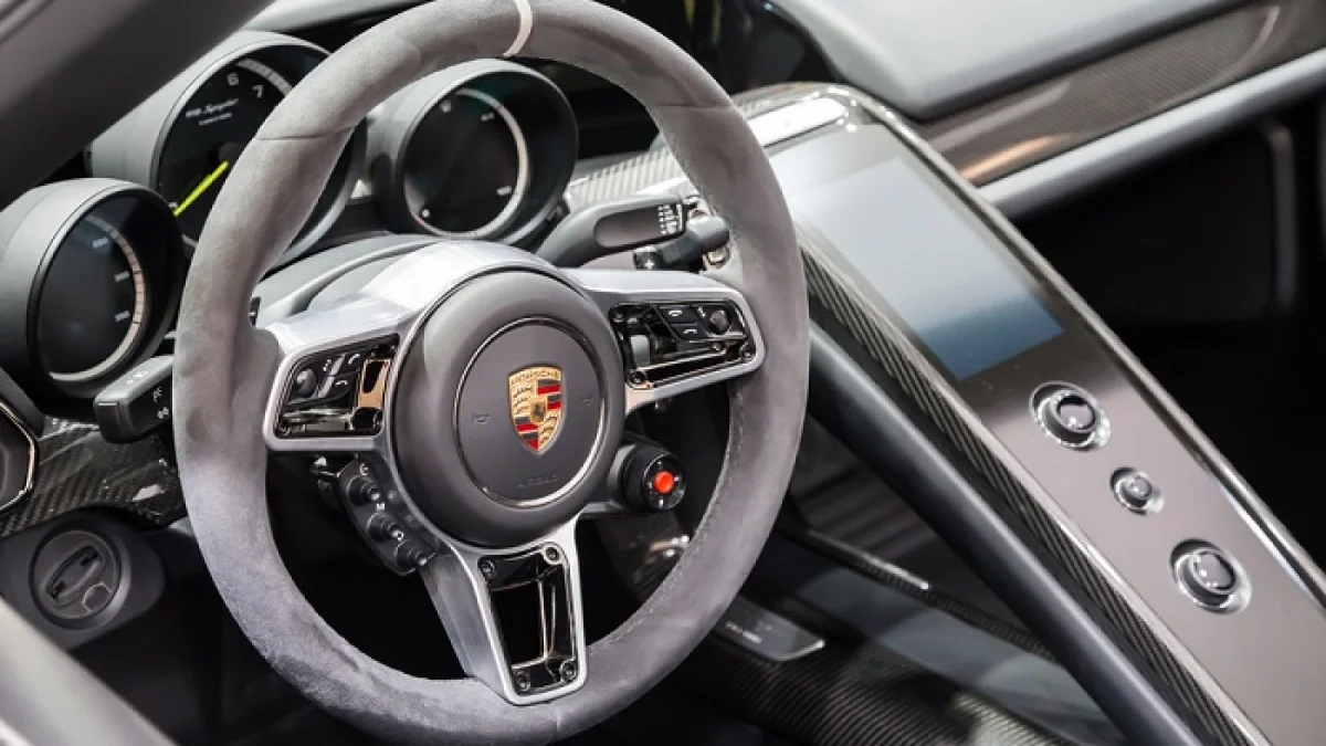 Porsche Patents Dual-Clutch Gearbox That Mimics Manual Feel with Electronic Clutch Pedal