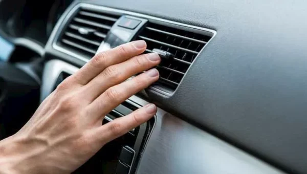 Don't Turn Off Your Car's AC This Winter — Experts Explain Why