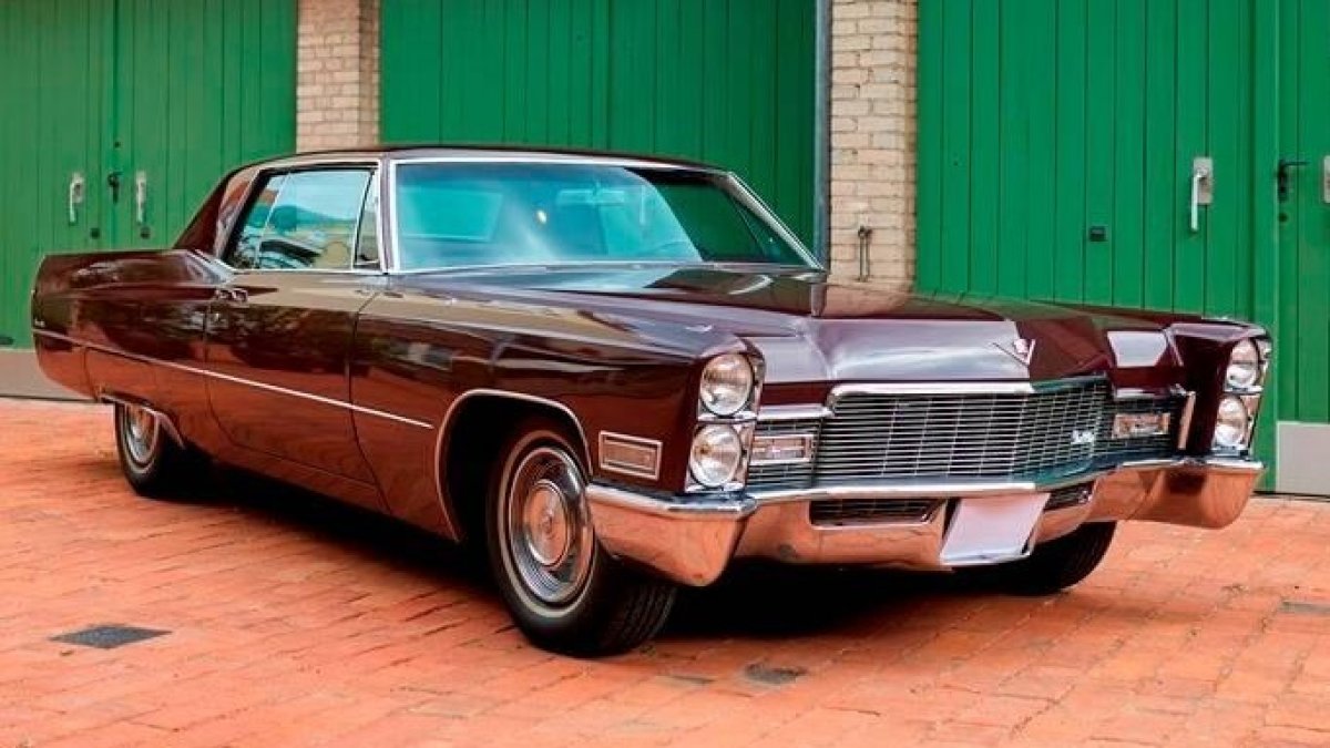 American Icon Returns: 1968 Cadillac Coupe DeVille Steals the Spotlight at Global Auction