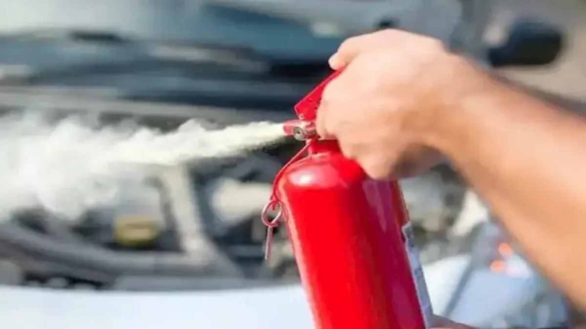 Car Fire Extinguisher: Prices, Shelf Life, and How to Use It Correctly