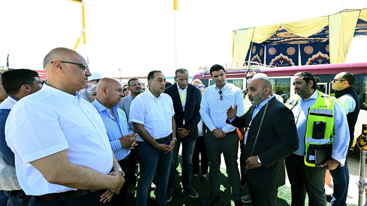مصانع عملاقة وفرص عمل.. رئيس الوزراء يتفقد مجمع ألستوم ببرج العرب لدعم التوطين والتصدير